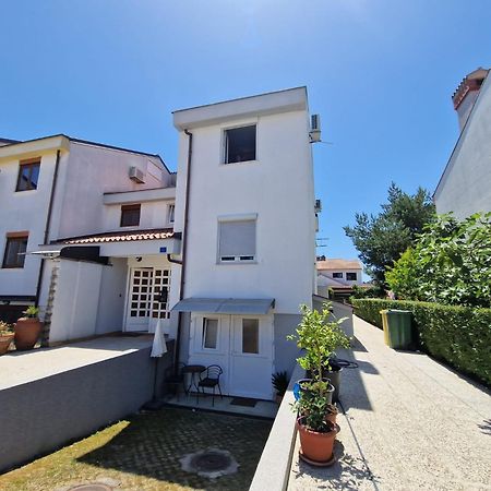 Apartments Luigi Umag Luaran gambar